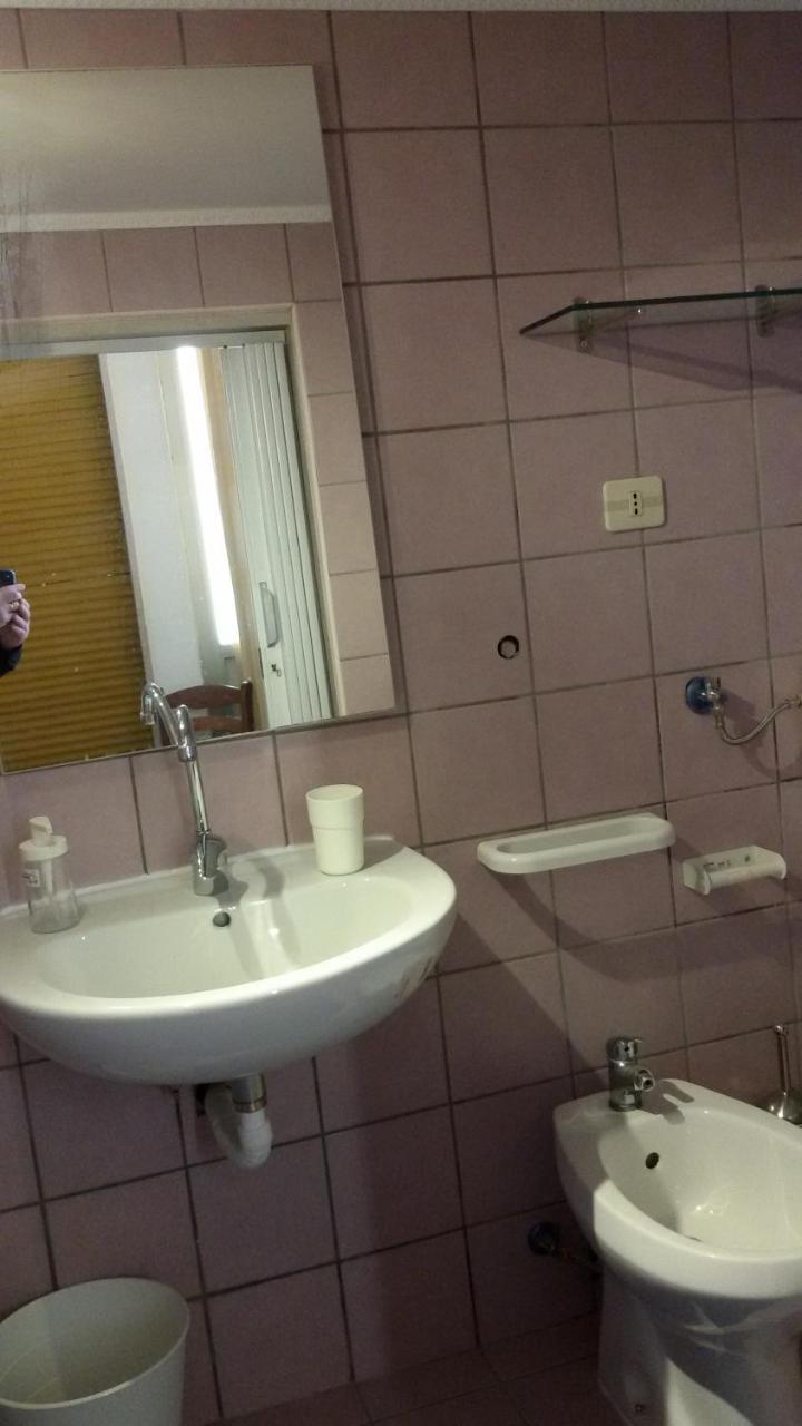 B&B Metropolitan Таранто Екстер'єр фото