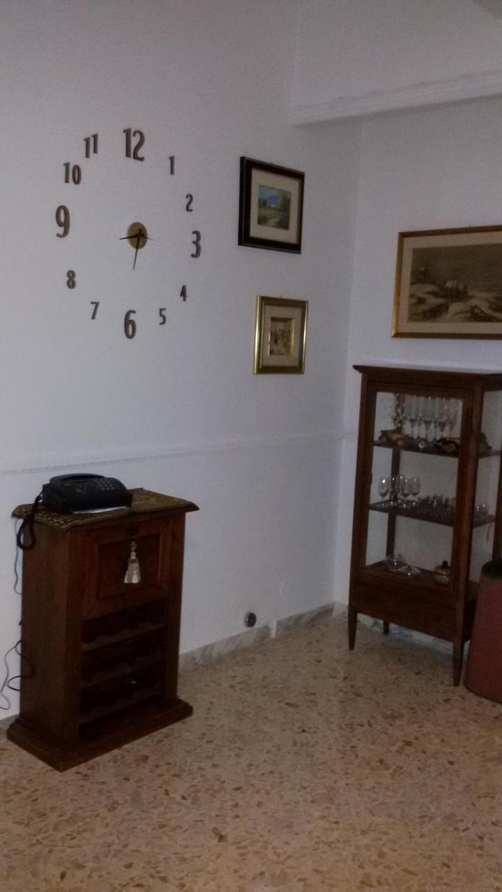 B&B Metropolitan Таранто Екстер'єр фото