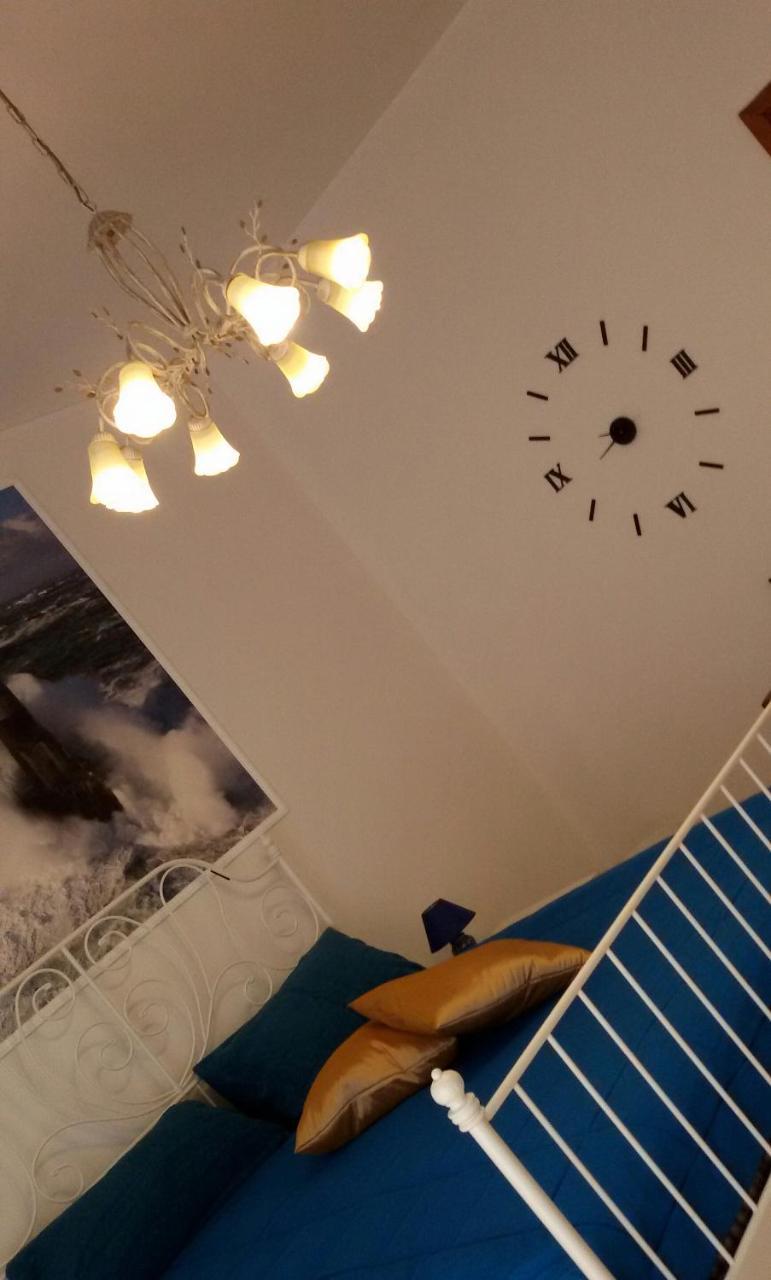 B&B Metropolitan Таранто Екстер'єр фото