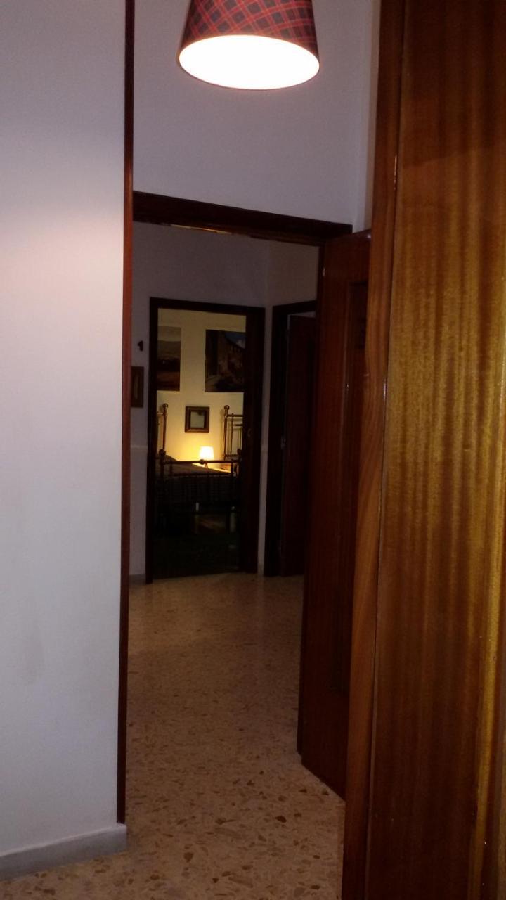 B&B Metropolitan Таранто Екстер'єр фото