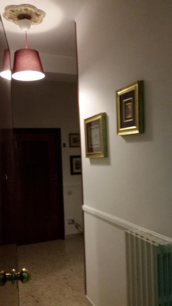 B&B Metropolitan Таранто Екстер'єр фото