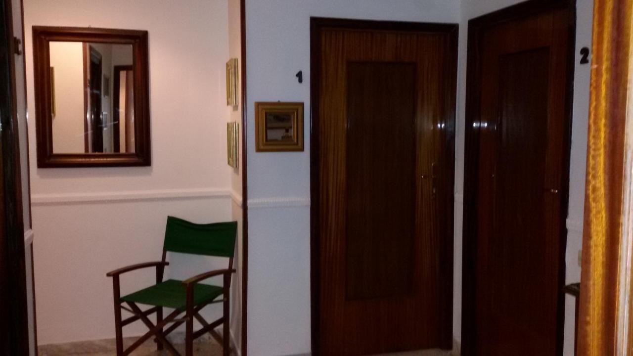 B&B Metropolitan Таранто Екстер'єр фото