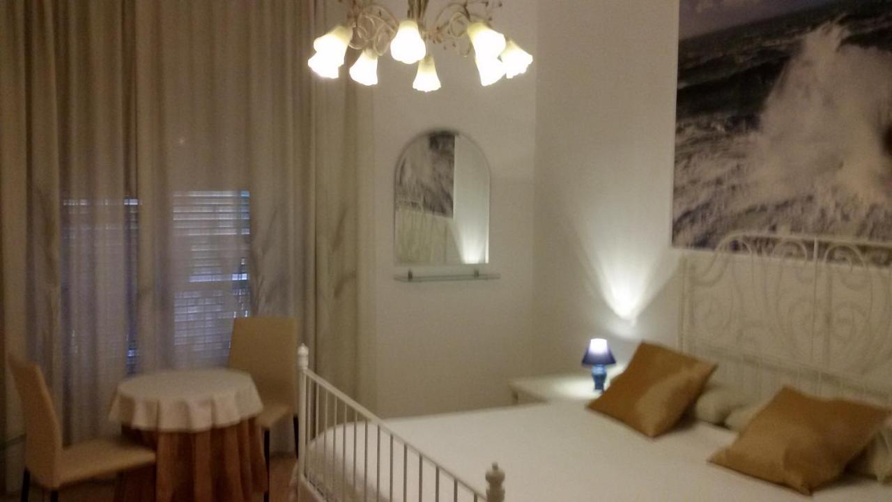 B&B Metropolitan Таранто Екстер'єр фото